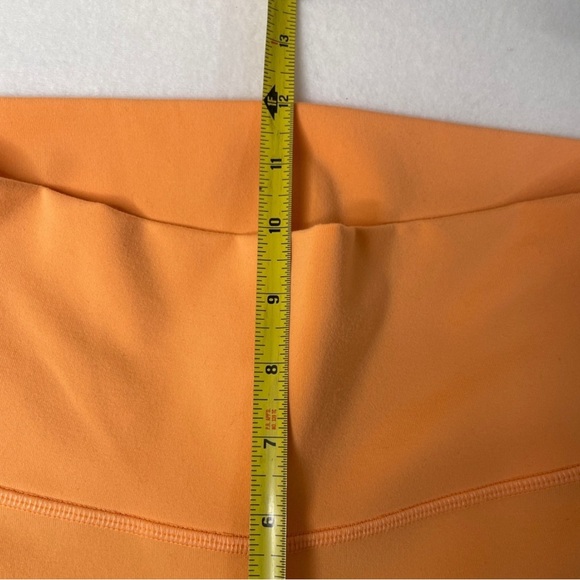 ALO Yoga Airbrush 7/8 Leggings Cantaloupe size large - Picture 12 of 12